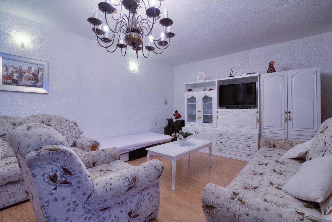 Apartment Lea Сень Екстер'єр фото